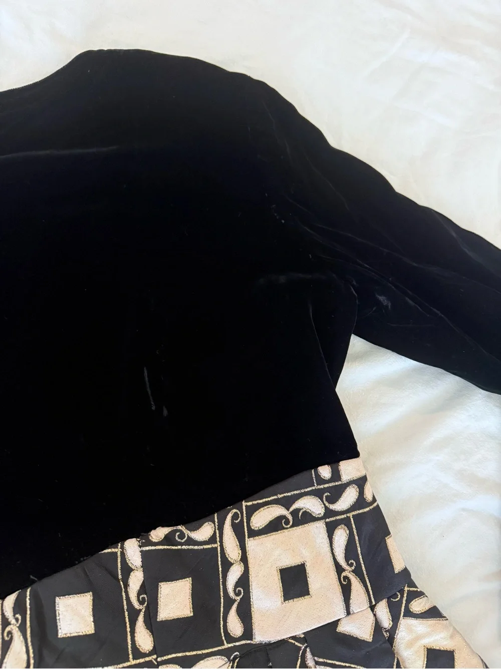 Vintage Handmade 1960s Party Dress with Velvet Bodice and Gold Patterned Skirt - Picture 3 of 8